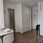 Appart'homecity - Ile Lacroix Seine *