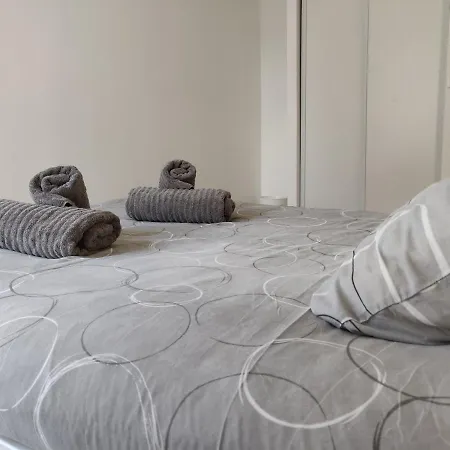 Appart'homecity - Ile Lacroix Seine Lägenhet *