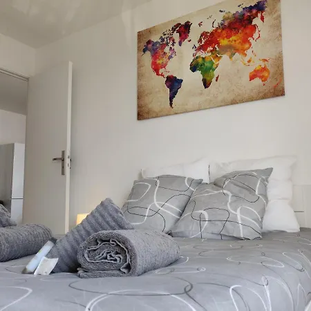 Appart'homecity - Ile Lacroix Seine Lägenhet